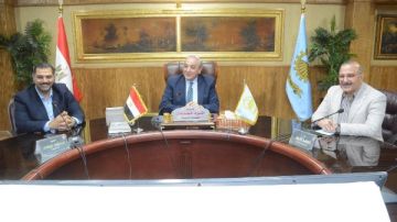 محافظ الغربية يستعرض إنجازات عام من العمل الميداني ويناقش أهم القضايا والتحديات محافظ الغربية يستعرض إنجازات عام من العمل الميداني ويناقش أهم القضايا والتحديات