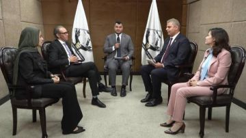 أعضاء تنسيقية شباب الأحزاب يناقشون الابتكار والتدريب ودعم الشباب في الصالون السياسي أعضاء تنسيقية شباب الأحزاب يناقشون الابتكار والتدريب ودعم الشباب في الصالون السياسي