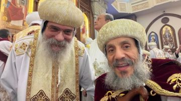 الأنبا أباکير يهنئ المطارنة الجدد ويصلي من أجل خدمتهم صور الأنبا أباکير يهنئ المطارنة الجدد ويصلي من أجل خدمتهم صور