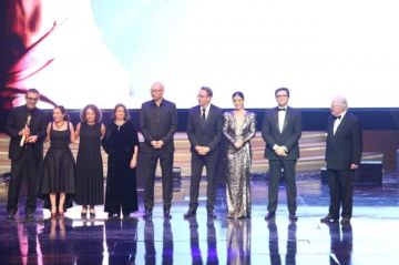 الفنان حسين فهمي: ستظل مصر بلد الحضارة ومهد الثقافة والفنون ومنارة القيم الإنسانية عبر العصور الفنان حسين فهمي: ستظل مصر بلد الحضارة ومهد الثقافة والفنون ومنارة القيم الإنسانية عبر العصور