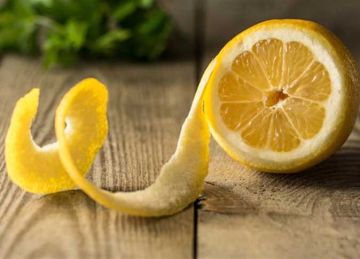 الليمون الأصفر والأخضر.. أيهما أكثر صحة وما هو الفرق بينهما؟