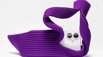 آبل تضحك أخيرا .. نفاد iPhone Pocket من متاجر الشركة في أمريكا آبل تضحك أخيرا .. نفاد iPhone Pocket من متاجر الشركة في أمريكا