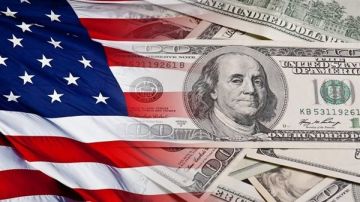 ديون الأسر الأمريكية تسجل مستوى قياسيا جديدا لتصل إلى 18.59 تريليون دولار ديون الأسر الأمريكية تسجل مستوى قياسيا جديدا لتصل إلى 18.59 تريليون دولار