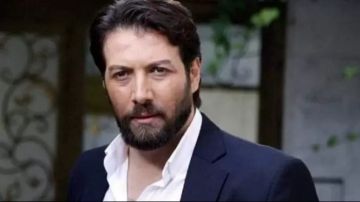 محمد الأحمد يعتذر عن المشاركة في مسلسل موج عالي محمد الأحمد يعتذر عن المشاركة في مسلسل موج عالي