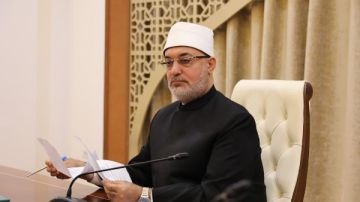 مفتي الجمهورية يجتمع بأعضاء اللجنة التنفيذية لمتابعة أعمال ندوة الفتوى وقضايا الواقع الإنساني