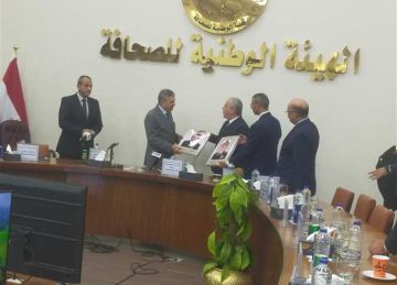 أسامة ربيع: قناة السويس تتحلي بامتيازات تجعل لا بديل عنها.. و بنجوريو الإسرائيلية تعاني من صعوبات إنشائية