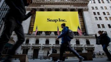 ارتفاع أسهم Snap بنسبة 25 بفضل توقعات قوية وصفقات بقيمة 400 مليون دولار ارتفاع أسهم Snap بنسبة 25 بفضل توقعات قوية وصفقات بقيمة 400 مليون دولار