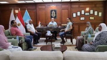 رئيس مدينة الغردقة يبحث إنشاء محطات رفع للصرف الصحي بثلاث مناطق