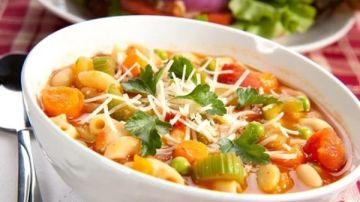 شوربة خضار للدايت.. وصفة صحية وسحرية تخلي وجبتك تريند