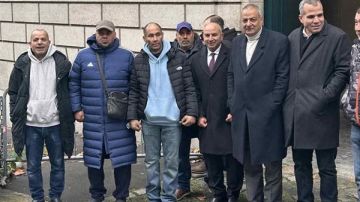 صور توافد الجالية المصرية في فرنسا على لجان الاقتراع للتصويت بانتخابات النواب