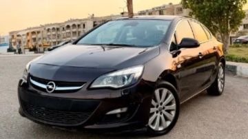 اركب أوبل أسترا سيدان بـ 500 ألف جنيه
