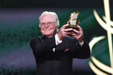 المهرجان الدولي للفيلم بمراكش يطلق دورته 22 ويكرم حسين فهمي