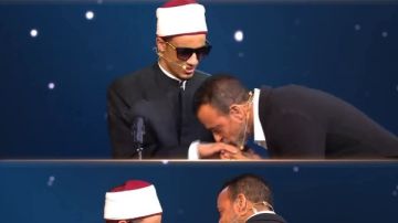 بعد تقبيل مصطفى حسني يده في برنامج دولة التلاوة .. من هو الطالب محمد أحمد حسن؟ بعد تقبيل مصطفى حسني يده في برنامج دولة التلاوة .. من هو الطالب محمد أحمد حسن؟