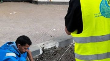 رئيس مياه القناة: تكثيف تطهير شنايش الأمطار ببورسعيد صور رئيس مياه القناة: تكثيف تطهير شنايش الأمطار ببورسعيد صور