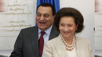 مصر.. فيديو حلم تحقق لسوزان أرملة حسني مبارك ينشره علاء وسط تفاعل مصر.. فيديو حلم تحقق لسوزان أرملة حسني مبارك ينشره علاء وسط تفاعل