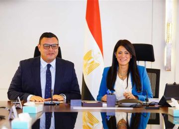 وزيرا التخطيط و الإسكان يناقشان الموقف التنفيذي للمبادرة الرئاسية حياة كريمة وزيرا التخطيط و الإسكان يناقشان الموقف التنفيذي للمبادرة الرئاسية حياة كريمة