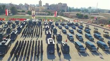 الداخلية تنجح في حماية إرادة الناخبين وتحقيق الانضباط خارج لجان انتخابات النواب الداخلية تنجح في حماية إرادة الناخبين وتحقيق الانضباط خارج لجان انتخابات النواب