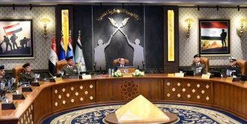 السيسي: خسائر قناة السويس بسبب الهجمات البحرية بلغت 8 مليارات دولار السيسي: خسائر قناة السويس بسبب الهجمات البحرية بلغت 8 مليارات دولار