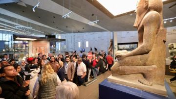 جبالي وأبو العينين في جولة تاريخية مع وفود برلمانات العالم بالأهرامات