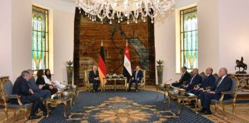 رئيسا مصر وألمانيا يبحثان التعاون في التصدي للهجرة غير الشرعية وتنظيم العمالة رئيسا مصر وألمانيا يبحثان التعاون في التصدي للهجرة غير الشرعية وتنظيم العمالة