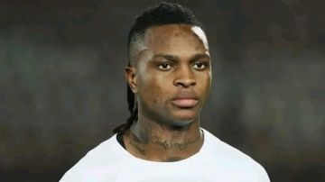 شيكو بانزا: تأخرت بسبب وفاة شقيقي وبإذن من الزمالك