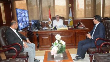 محافظ الغربية يستقبل القيادات المحلية الجدد.. ويؤكد: المواطن في قلب أولوياتنا محافظ الغربية يستقبل القيادات المحلية الجدد.. ويؤكد: المواطن في قلب أولوياتنا