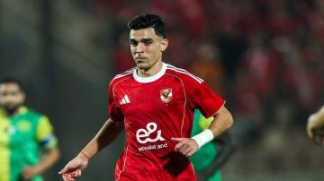 إعلامي يتغني بأرقام أشرف بن شرقي في آخر مبارياته مع الأهلي إعلامي يتغني بأرقام أشرف بن شرقي في آخر مبارياته مع الأهلي