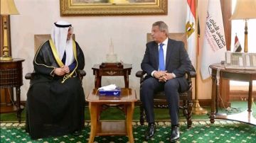 رئيس الأعلى للإعلام ووزير الإعلام الكويتي يبحثان سبل التعاون المشترك رئيس الأعلى للإعلام ووزير الإعلام الكويتي يبحثان سبل التعاون المشترك