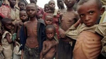 الأمم المتحدة تحذر : الصومال في حالة طوارئ بسبب الجفاف.. والملايين يواجهون الجوع الأمم المتحدة تحذر : الصومال في حالة طوارئ بسبب الجفاف.. والملايين يواجهون الجوع