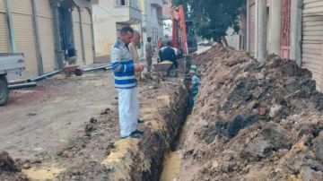 بطول 800 متر.. إحلال وتجديد خط مياه دمرو في كفر الشيخ صور