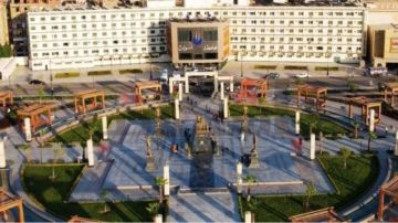 تجهيزات مكثفة وتركيب شاشات بالمدن ومراكز الشباب بأسوان لنقل افتتاح المتحف المصرى تجهيزات مكثفة وتركيب شاشات بالمدن ومراكز الشباب بأسوان لنقل افتتاح المتحف المصرى