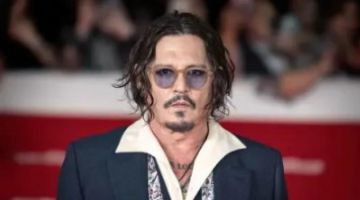 جوني ديب يعود إلى السينما الأمريكية بفيلم ترنيمة عيد الميلاد بعد غياب 7 سنوات