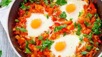 خطوة بخطوة .. طريقة تحضير الشكشوكة خطوة بخطوة .. طريقة تحضير الشكشوكة