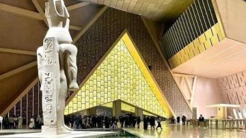 عضو مشروع المومياوات المصري تكشف لـ صدى البلد تفاصيل فحص مقتنيات عنخ أمون : العثور على طفلتي الملك محنطتين