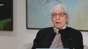 فاروق حسني: كل مقتنياتي وأموالي أوصيت بها هدية لمصر .. ومازلت أرسم فاروق حسني: كل مقتنياتي وأموالي أوصيت بها هدية لمصر .. ومازلت أرسم