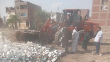 محافظ أسيوط: إزالة 33 تعديا واسترداد 1885مترا و88 فدانا أراض زراعية محافظ أسيوط: إزالة 33 تعديا واسترداد 1885مترا و88 فدانا أراض زراعية