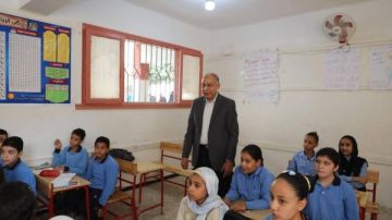 محافظ المنيا يتابع انتظام الدراسة بمدرسة سمالوط الحديثة بعد إنهاء مشكلة الصرف الصحي بالمدرسة محافظ المنيا يتابع انتظام الدراسة بمدرسة سمالوط الحديثة بعد إنهاء مشكلة الصرف الصحي بالمدرسة