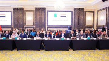 انعقاد الاجتماعات التحضيرية على مستوى الخبراء للجنة العليا المصرية الجزائرية المشتركة انعقاد الاجتماعات التحضيرية على مستوى الخبراء للجنة العليا المصرية الجزائرية المشتركة