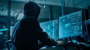 خسائر بـ610 آلاف دولار.. تفاصيل اختراق 5 شباب من الشرقية لشركة برمجة عالمية خسائر بـ610 آلاف دولار.. تفاصيل اختراق 5 شباب من الشرقية لشركة برمجة عالمية