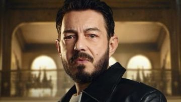 ربنا يصبرك.. أحمد زاهر يعزي محمد رمضان في وفاة والده ربنا يصبرك.. أحمد زاهر يعزي محمد رمضان في وفاة والده