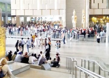 لليوم الثاني نفاد تذاكر المتحف الكبير.. والوصول للطاقة القصوى يحرم الآلاف من الدخول