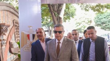 محافظ الإسكندرية يتفقد اللجان الانتخابية استعدادا لانتخابات النواب محافظ الإسكندرية يتفقد اللجان الانتخابية استعدادا لانتخابات النواب