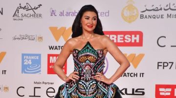 بألوان الطاوس.. أروى جودة تخطف الأنظار على السجادة الحمراء بألوان الطاوس.. أروى جودة تخطف الأنظار على السجادة الحمراء