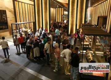 بسبب الإقبال الكبير.. التعليم تعلن ضوابط تنظيم الرحلات المدرسية إلى المتحف المصري الكبير والمواقع الأثرية بسبب الإقبال الكبير.. التعليم تعلن ضوابط تنظيم الرحلات المدرسية إلى المتحف المصري الكبير والمواقع الأثرية