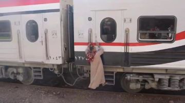 سلامتك تهمنا .. وزارة النقل تحذر من السلوكيات الخطرة على السكك الحديدية سلامتك تهمنا .. وزارة النقل تحذر من السلوكيات الخطرة على السكك الحديدية