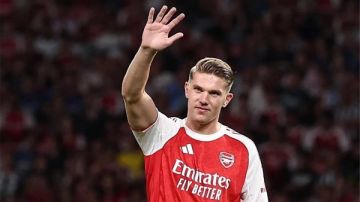 عودة فيكتور جيوكيريس تعزز صفوف آرسنال بعد التوقف الدولي