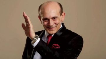 محمد صبحي: زوجتي الراحلة صنعت مستقبلي وكافحت حتى أصبح نجما