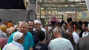 إقبال كثيف للناخبين على مدرسة الشهيد مصطفى عبيدو بمنشأة القناطر