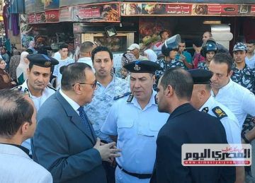 تحرير 10 محاضر نظافة ورفع 200 إشغال من شوارع كفر الشيخ