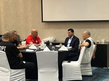 تفاصيل جلسة وزير الرياضة مع الجهاز الفني للمنتخب في وجود أبوريدة تفاصيل جلسة وزير الرياضة مع الجهاز الفني للمنتخب في وجود أبوريدة